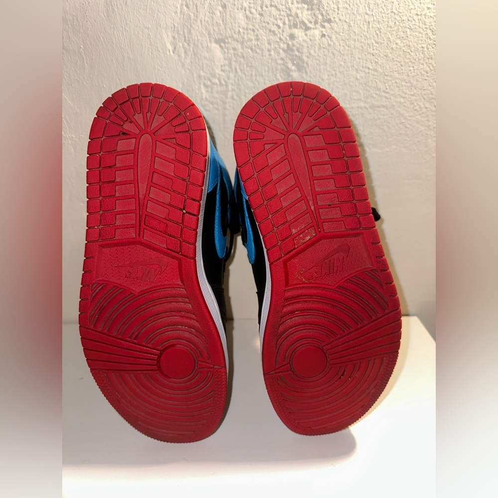2020 Wmns Air Jordan 1 High OG NC to Chi - Picture 4 of 5